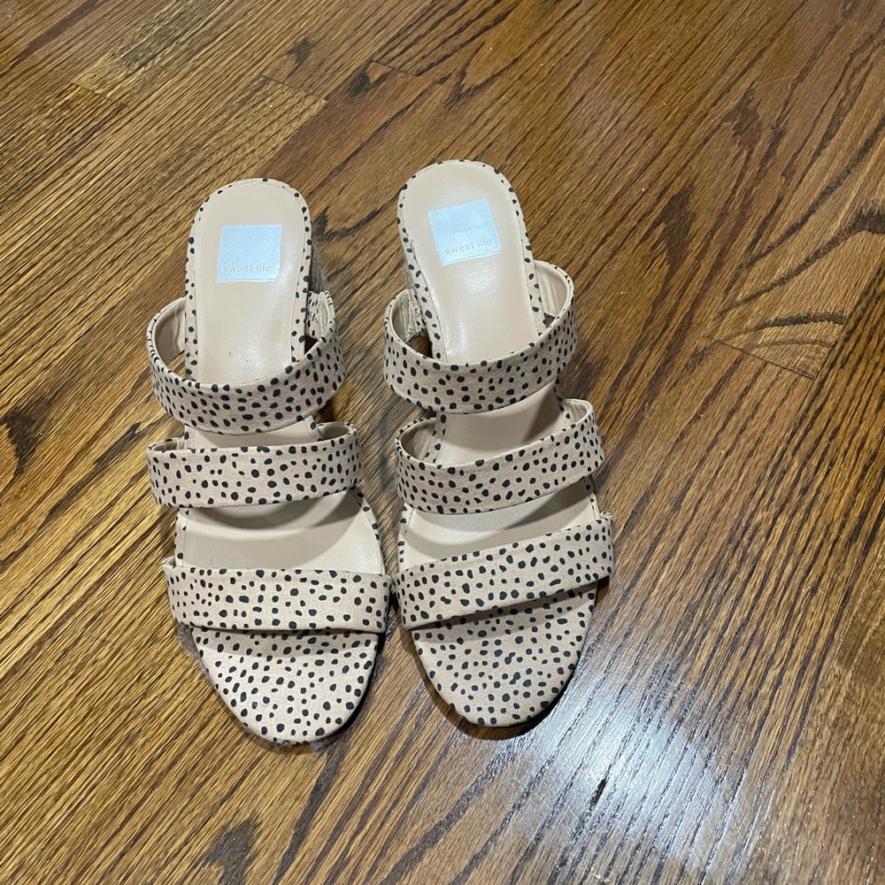Sweet life size 10 block heel animal print